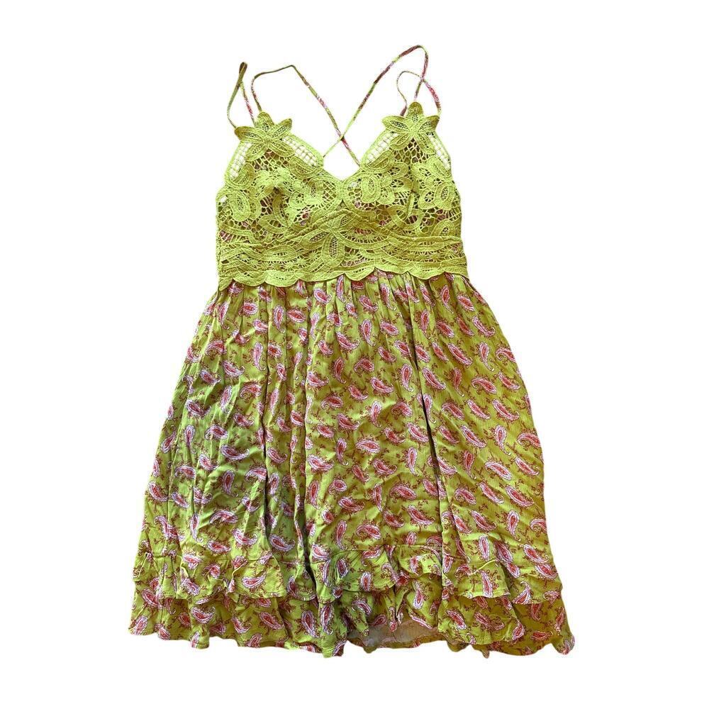 NWT Listicle Boutique Lace Lime Green Paisley Dress Size Large